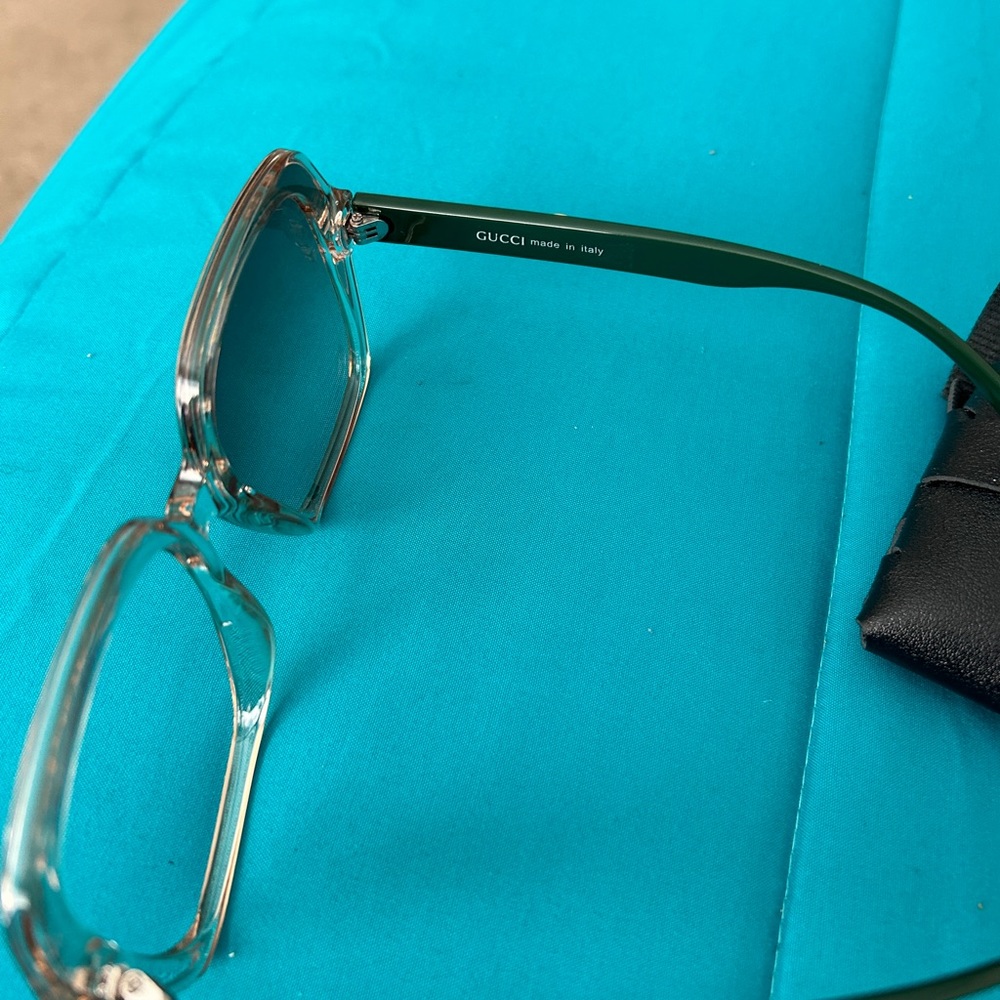 Fashion sunnies! Pink tint with red and green stripe on sides! - Picture 4 of 10